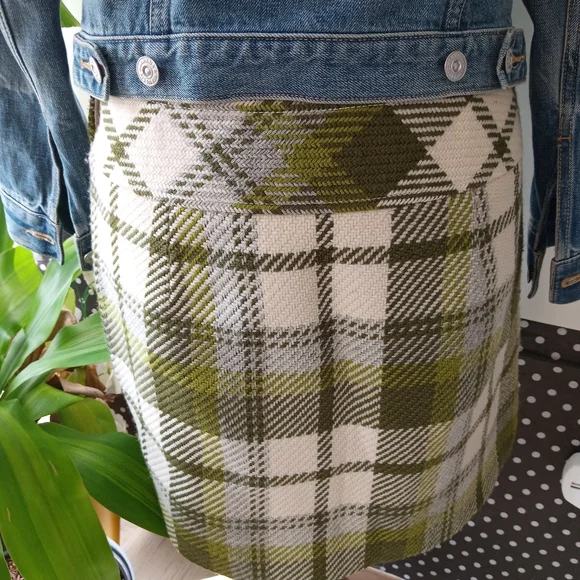 J. Crew Green & Cream Plaid Wool Mini Skirt - Picture 4 of 8